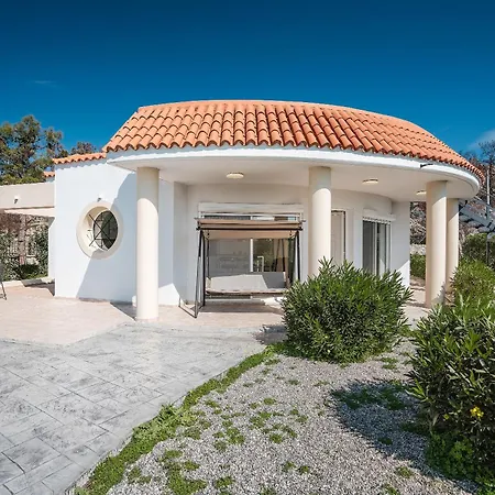 호텔 Lazrous 라도스